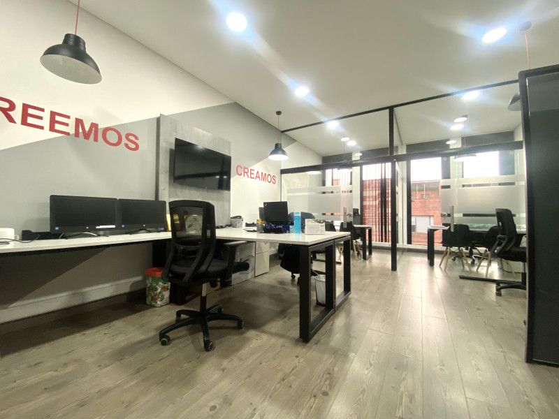 Oficina en arriendo Cundinamarca Bogotá Santa Barbara Central 41 m2 Habitaciones 0 Baños 1 Garajes 1 Precio $3300000
