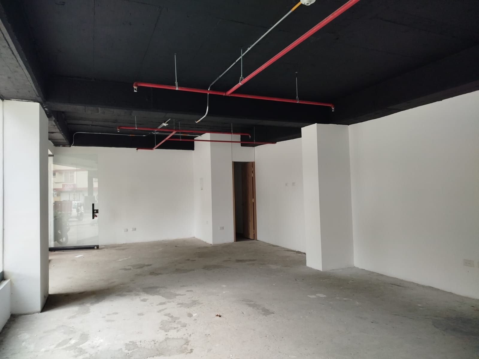 Local en arriendo Risaralda Pereira Pinares Alto 48 m2 Habitaciones 0 Baños 1 Garajes 0 Precio $4150000