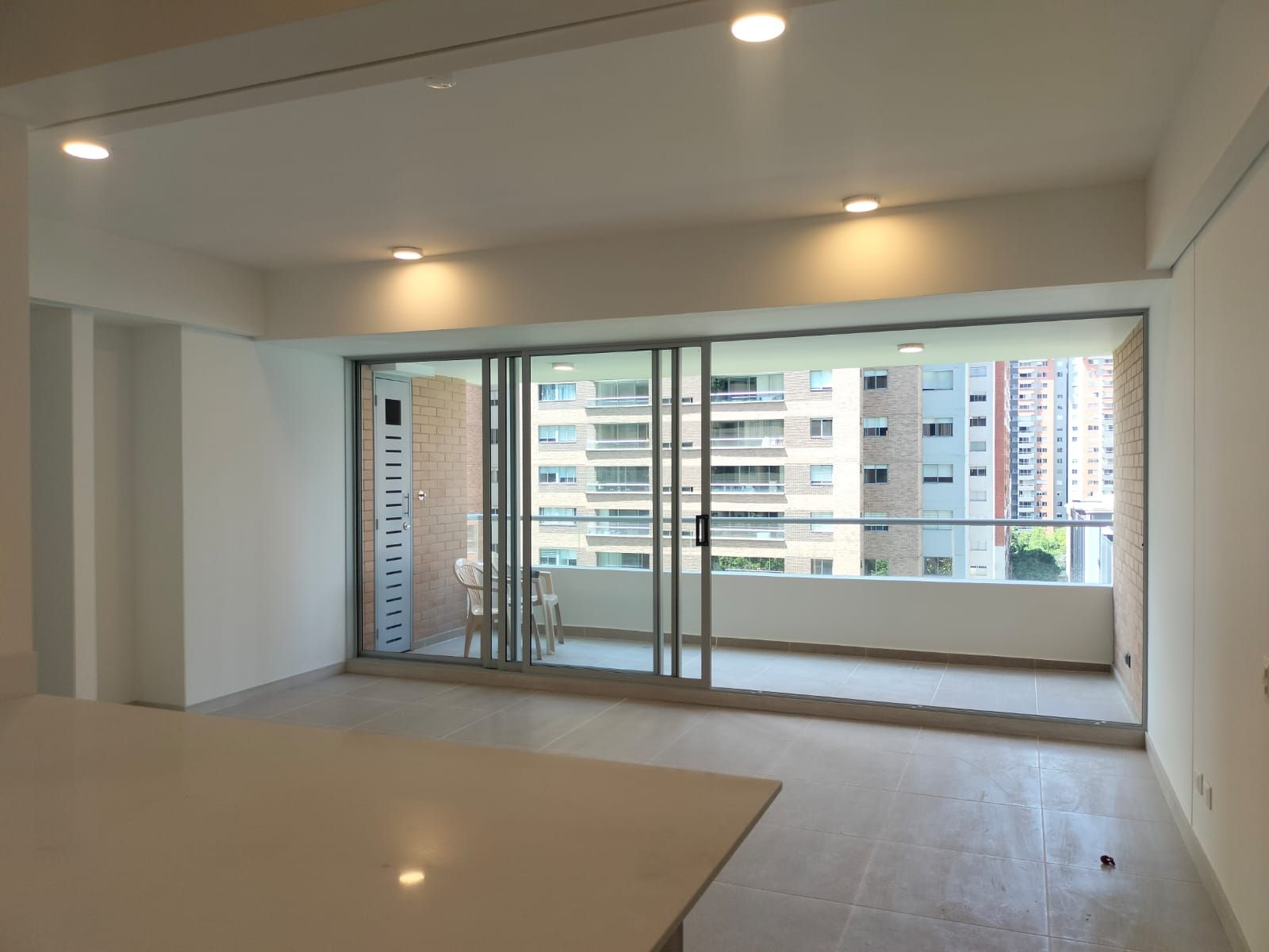 Apartamento en arriendo o venta Antioquia Medellín Simesa 116 m2 Habitaciones 4 Baños 3 Garajes 2 Precio venta $1110000000 Precio arriendo $6150000