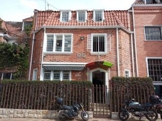 Casa en venta Cundinamarca Bogotá Emaus 280 m2 Habitaciones 1 Baños 4 Garajes 0 Precio $1600000000