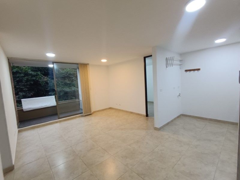 Apartamento en arriendo Antioquia Envigado Loma Del Barro 70 m2 Habitaciones 4 Baños 2 Garajes 1 Precio $2900000