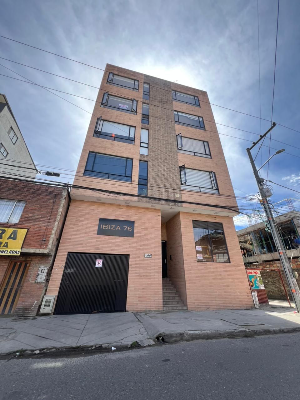 Apartamento en venta Cundinamarca Bogotá Paris 65 m2 Habitaciones 3 Baños 2 Garajes 1 Precio $345000000