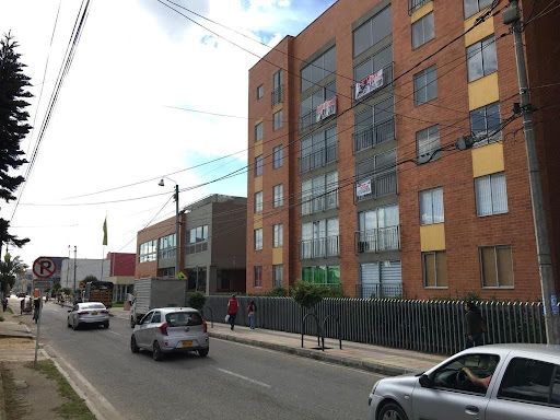 Casa en venta Cundinamarca Funza Centro 200 m2 Habitaciones 4 Baños 3 Garajes 2 Precio $1280000000