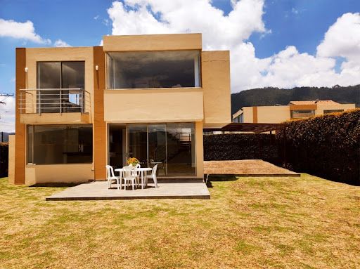 Casa en venta Cundinamarca Cajicá Vda Chuntame 205 m2 Habitaciones 3 Baños 5 Garajes 1 Precio $1385000000