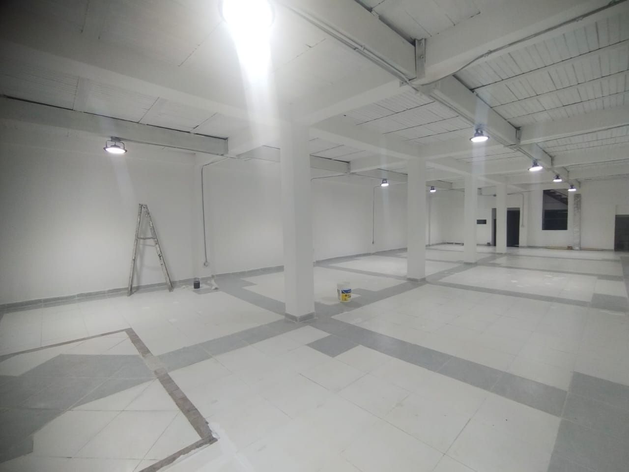 Local en arriendo Risaralda Pereira Maraya 700 m2 Habitaciones 0 Baños 5 Garajes 2 Precio $21000000