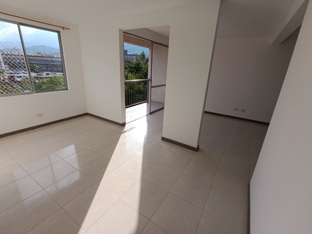 Edificio en venta Valle Del Cauca Cali Versalles 590 m2 Habitaciones 12 Baños 6 Garajes 6 Precio $1350000000