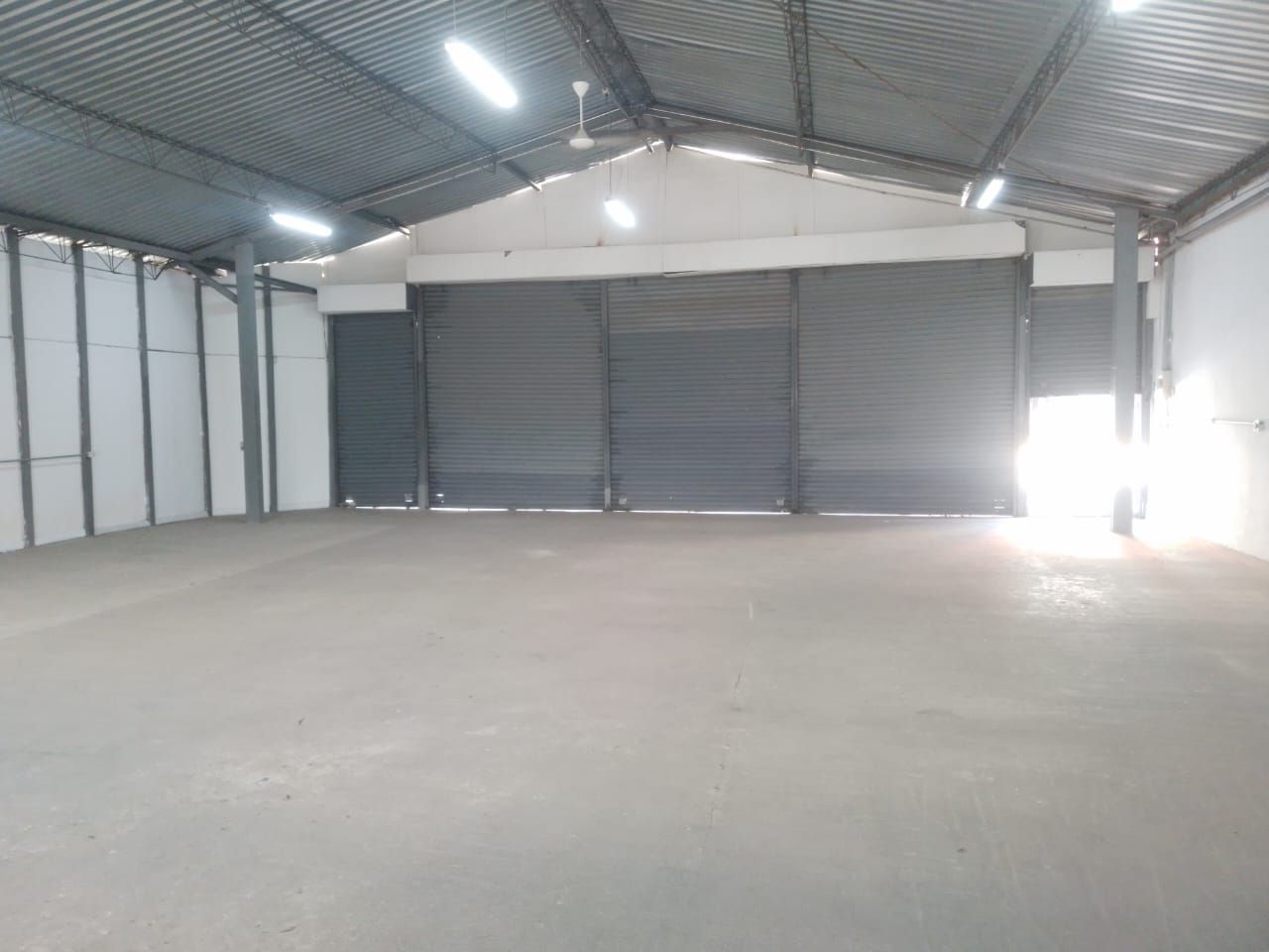 Bodega en arriendo Antioquia Medellín Bombona No1 460 m2 Habitaciones 0 Baños 3 Garajes 0 Precio $22000000