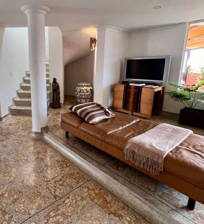 Apartamento en venta Antioquia Medellín Laureles 269 m2 Habitaciones 5 Baños 4 Garajes 2 Precio $1300000000