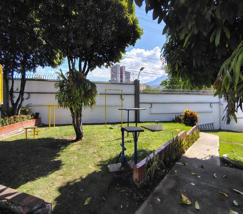 Casa en venta Santander Floridablanca Cr Buganvilla 131 m2 Habitaciones 3 Baños 3 Garajes 0 Precio $750000000