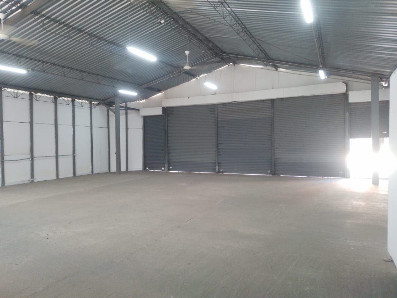 Bodega en arriendo Antioquia Medellín Villanueva 230 m2 Habitaciones 0 Baños 2 Garajes 1 Precio $12800000