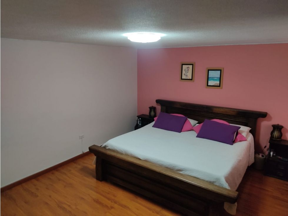 Casa en venta Cundinamarca Bogotá Campin Occidental 385 m2 Habitaciones 9 Baños 7 Garajes 3 Precio $2400000000