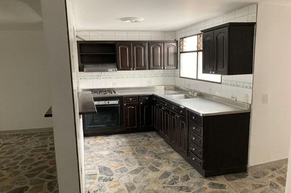 Edificio en venta Antioquia Medellín Calasanz 1050 m2 Habitaciones 1 Baños 1 Garajes 0 Precio $3400000000