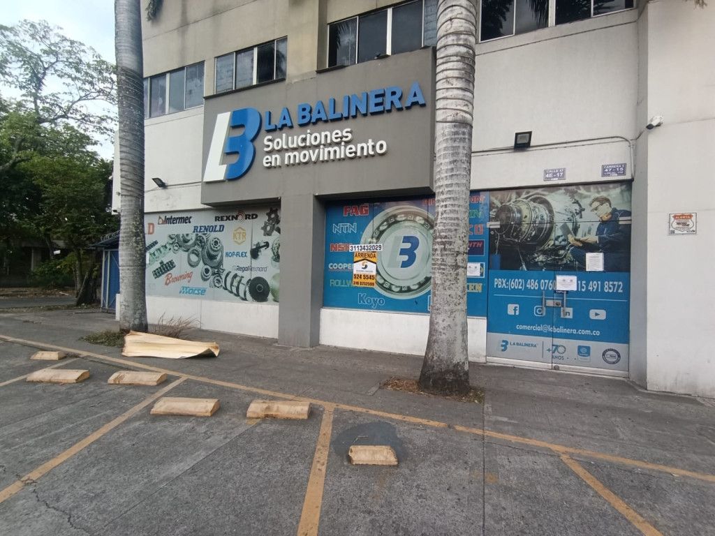 Local en arriendo Valle Del Cauca Cali Ciudad 2000 350 m2 Habitaciones 0 Baños 1 Garajes 0 Precio $7500000