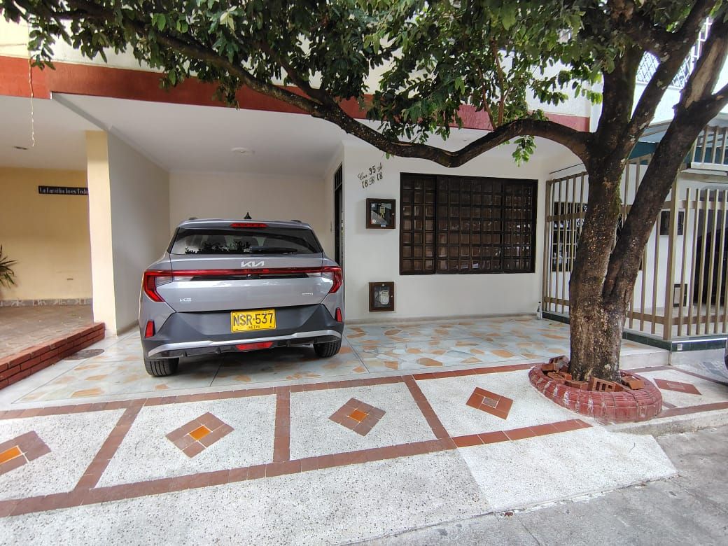 Casa en venta Huila Neiva El Faro 204 m2 Habitaciones 3 Baños 2 Garajes 1 Precio $430000000