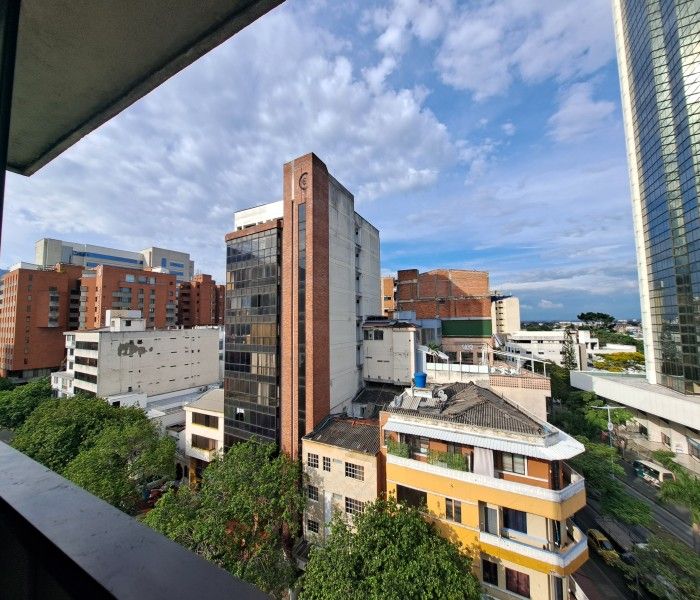 Apartamento en venta Valle Del Cauca Cali Granada 104 m2 Habitaciones 4 Baños 4 Garajes 1 Precio $300000000