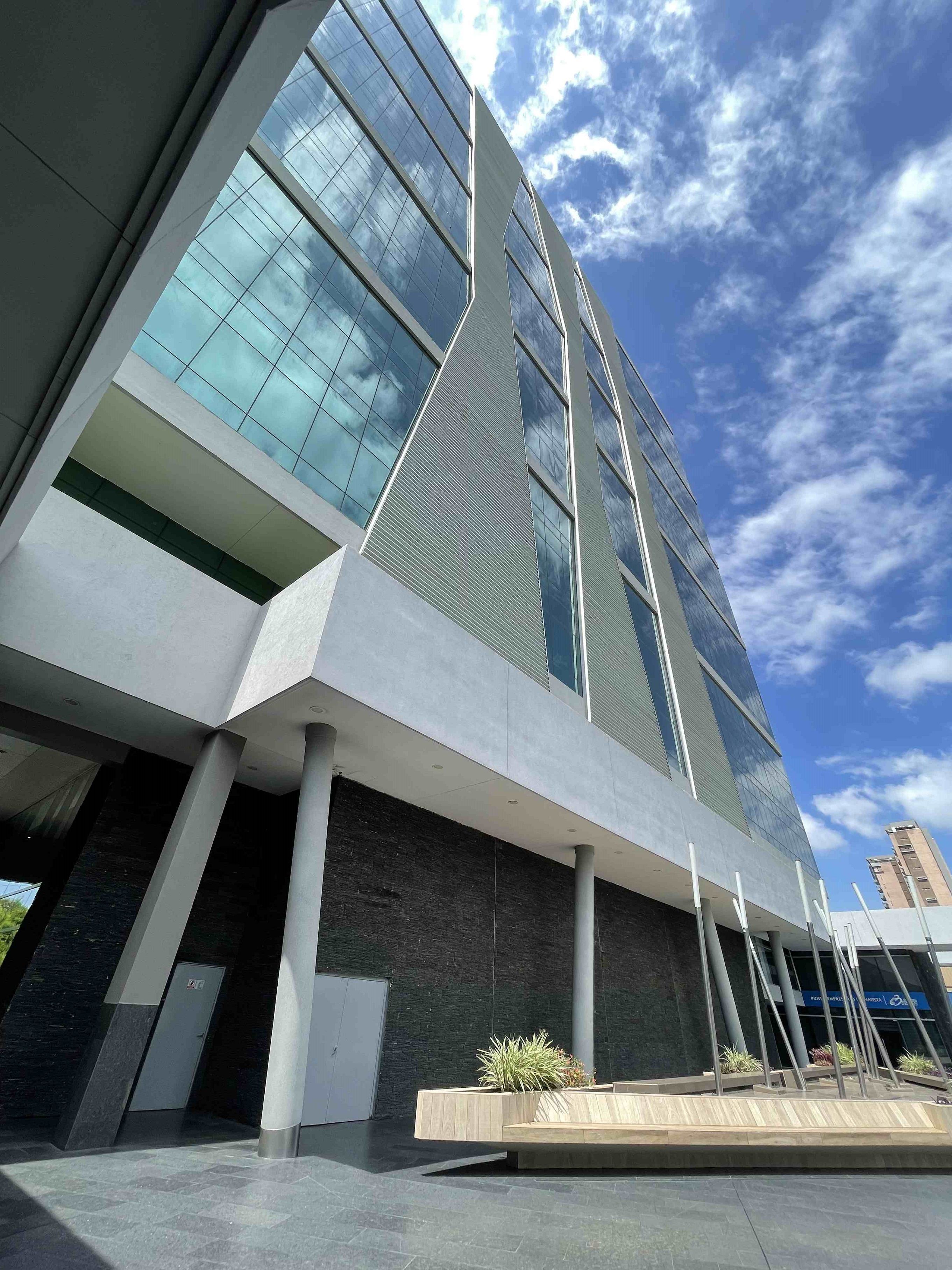 Oficina en arriendo Atlántico Barranquilla Altos Del Prado 87 m2 Habitaciones 0 Baños 1 Garajes 1 Precio $6500000