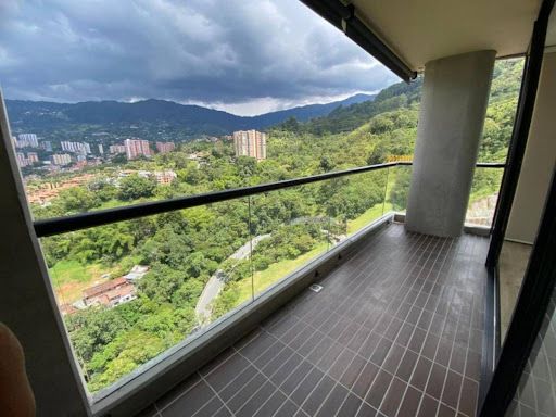 Apartamento en arriendo Antioquia Envigado Trianon 90 m2 Habitaciones 2 Baños 2 Garajes 1 Precio $4800000