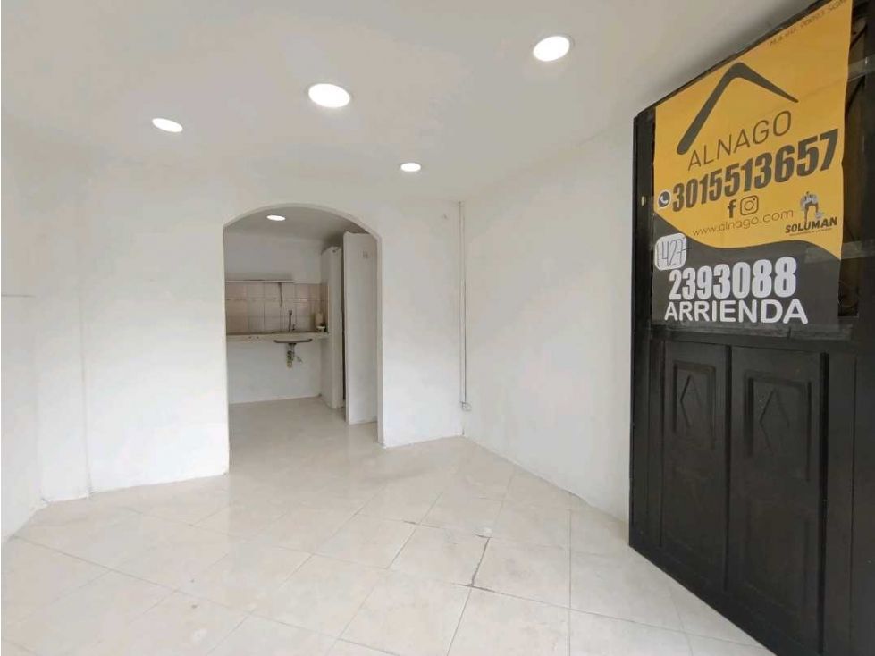 Local en arriendo Antioquia Medellín Gerona 20 m2 Habitaciones 0 Baños 1 Garajes 0 Precio $1500000