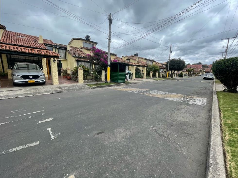 Casa en arriendo Cundinamarca Bogotá San José Del Prado 264 m2 Habitaciones 3 Baños 2 Garajes 2 Precio $7000000