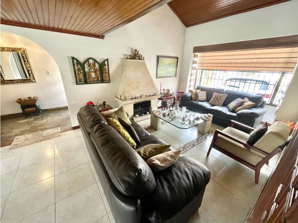 Casa en arriendo Cundinamarca Bogotá San José Del Prado 264 m2 Habitaciones 3 Baños 2 Garajes 2 Precio $7000000