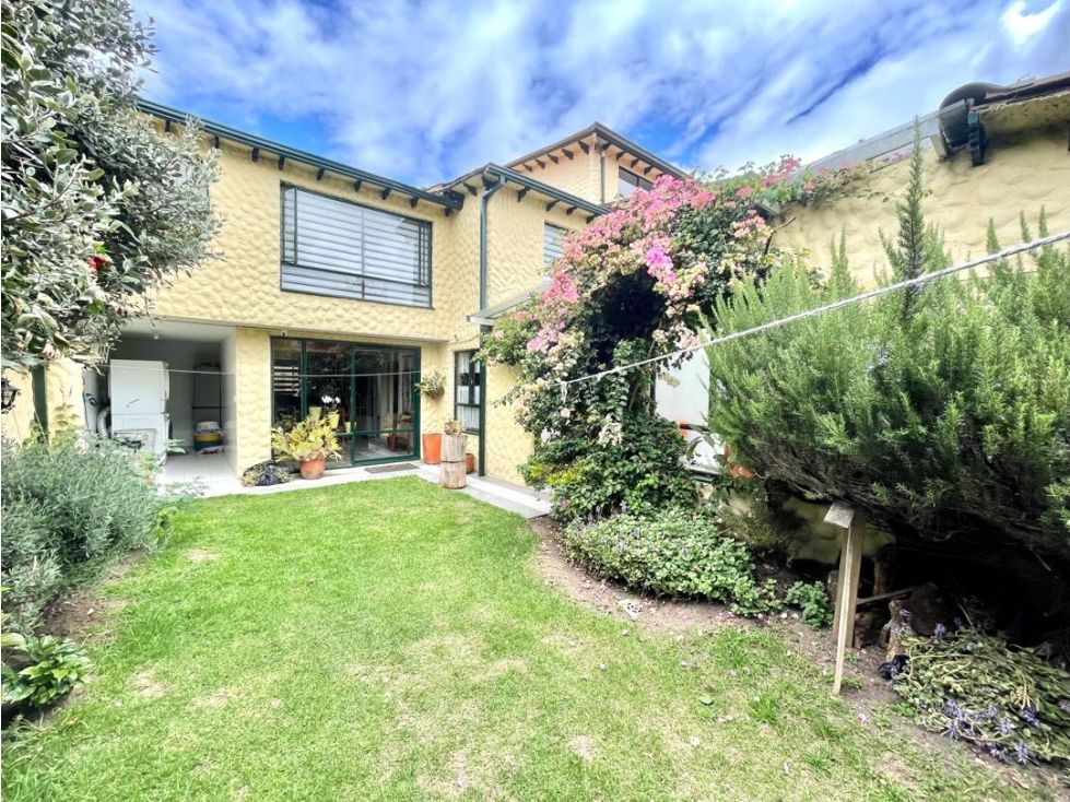 Casa en arriendo Cundinamarca Bogotá San José Del Prado 264 m2 Habitaciones 3 Baños 2 Garajes 2 Precio $7000000