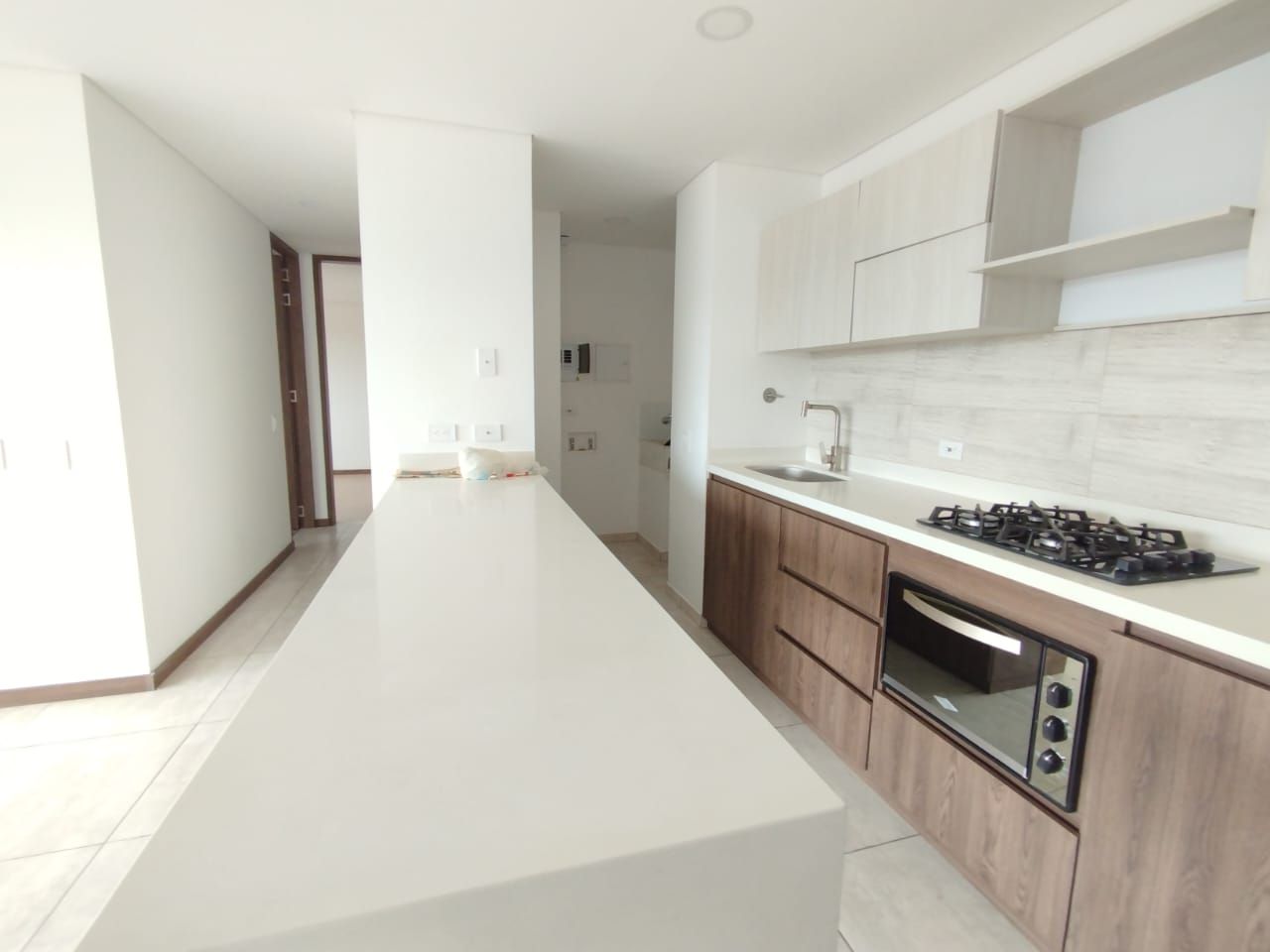 Apartamento en arriendo Antioquia Rionegro San Antonio 80 m2 Habitaciones 2 Baños 2 Garajes 1 Precio $2400000