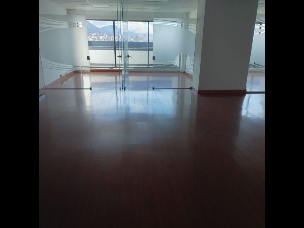 Oficina en arriendo Cundinamarca Bogotá Chico Norte Et Iii 325 m2 Habitaciones 0 Baños 3 Garajes 6 Precio $23675000