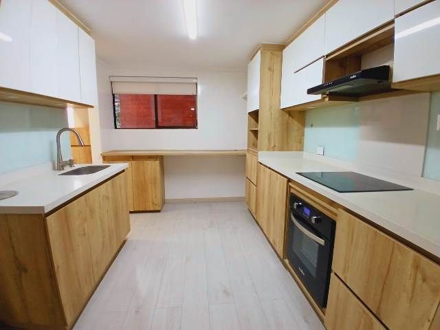 Apartamento en arriendo Antioquia Medellín Villanueva 86 m2 Habitaciones 2 Baños 2 Garajes 2 Precio $3900000