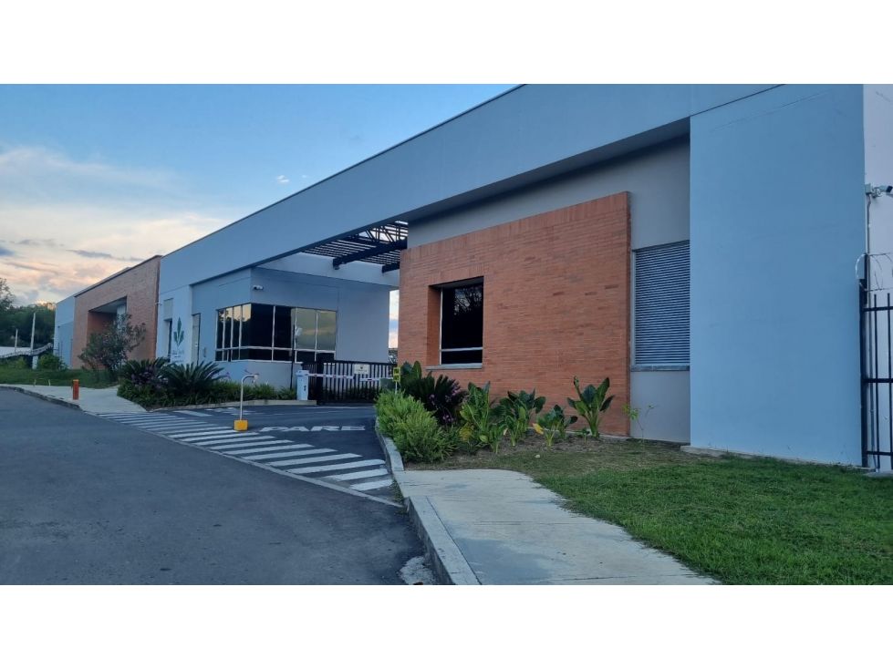 Casa Campestre en arriendo o venta Risaralda Pereira Pereira 165 m2 Habitaciones 3 Baños 3 Garajes 2 Precio venta $810000000 Precio arriendo $4430000