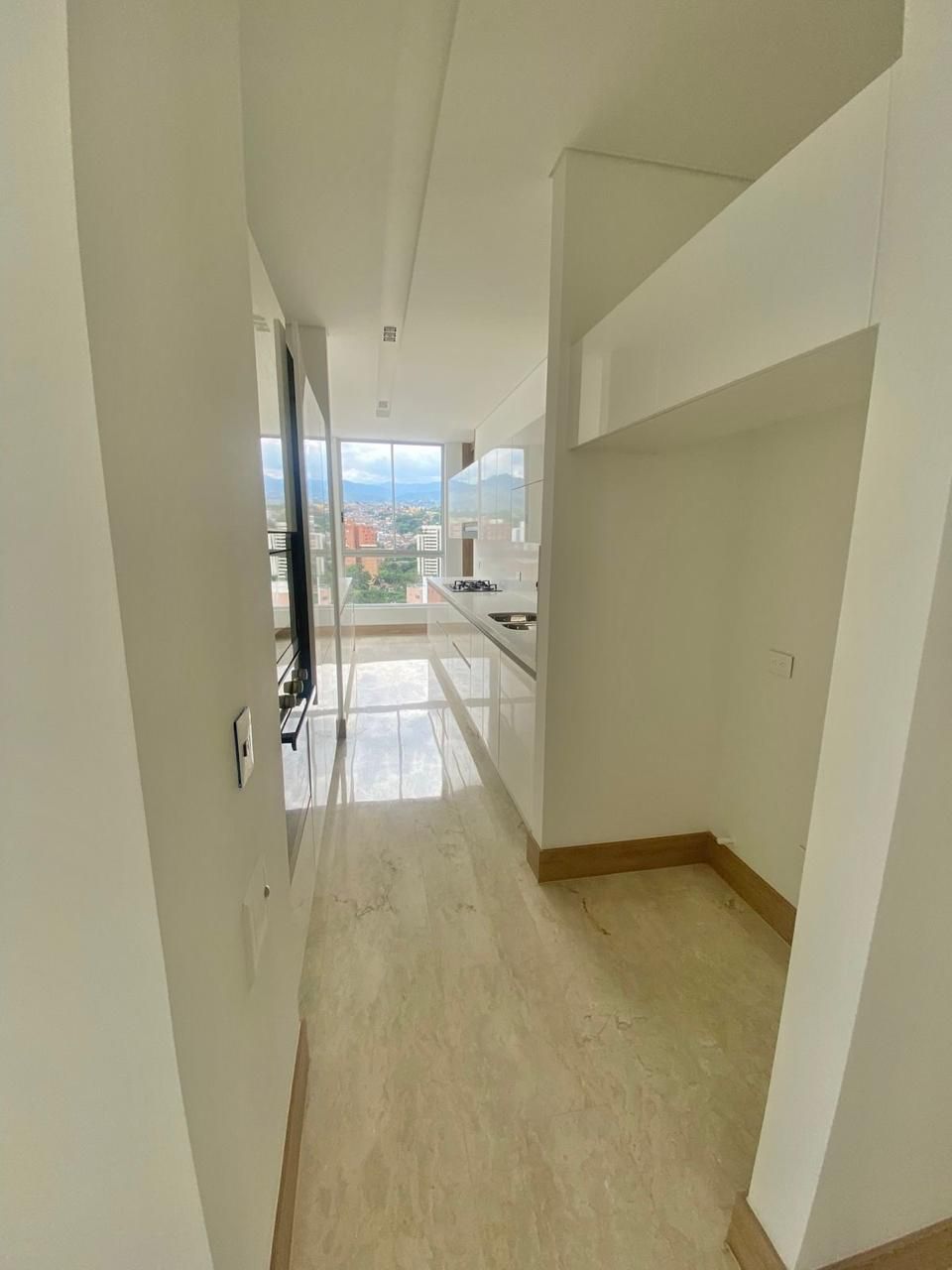 Apartamento en venta Valle Del Cauca Cali Normandía 208 m2 Habitaciones 4 Baños 5 Garajes 1 Precio $2450000000