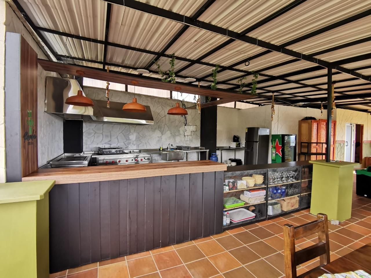 Edificio en venta Antioquia Sonson Sonson 300 m2 Habitaciones 15 Baños 15 Garajes 0 Precio $2800000000