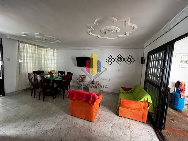 Casa en venta Tolima Ibagué Ub Los Molinos 200 m2 Habitaciones 3 Baños 3 Garajes 1 Precio $390000000