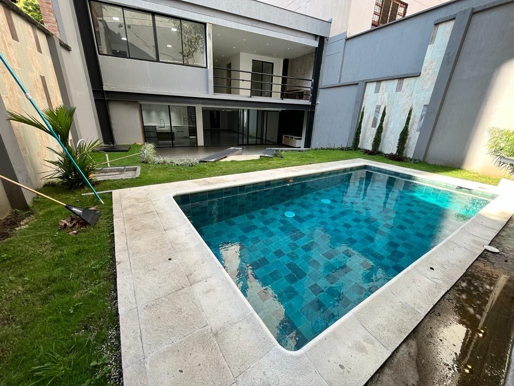 Casa en venta Valle Del Cauca Cali Bellavista 435 m2 Habitaciones 4 Baños 5 Garajes 5 Precio $1990000000