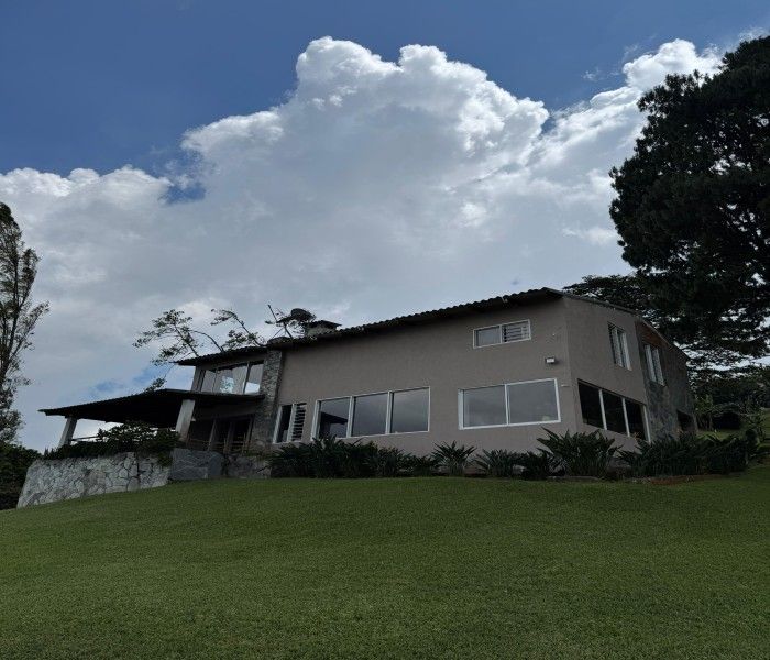 Finca en venta Valle Del Cauca Yumbo Yumbo 600 m2 Habitaciones 4 Baños 3 Garajes 10 Precio $1400000000