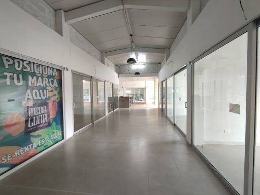 Local en arriendo Antioquia El Retiro El Retiro 24 m2 Habitaciones 0 Baños 1 Garajes 1 Precio $2500000