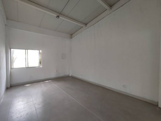 Local en arriendo Antioquia El Retiro El Retiro 24 m2 Habitaciones 0 Baños 1 Garajes 1 Precio $2500000