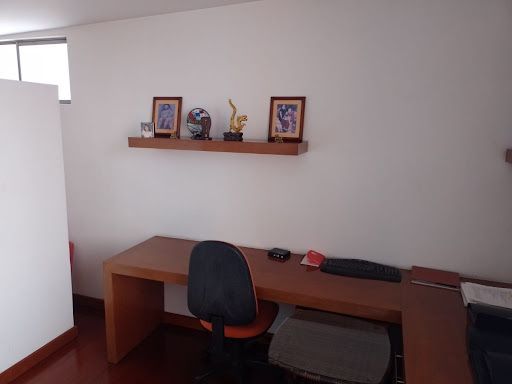 Casa en venta Cundinamarca Bogotá La Esperanza Norte 317 m2 Habitaciones 4 Baños 4 Garajes 4 Precio $2400000000