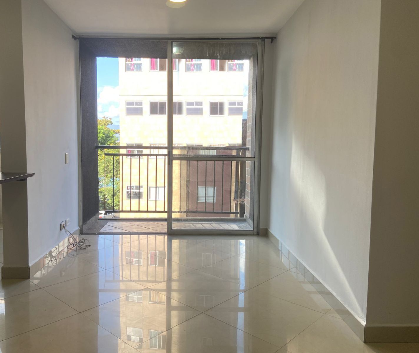Apartamento en arriendo Antioquia Sabaneta Ancon Sur 62 m2 Habitaciones 3 Baños 2 Garajes 1 Precio $2350000