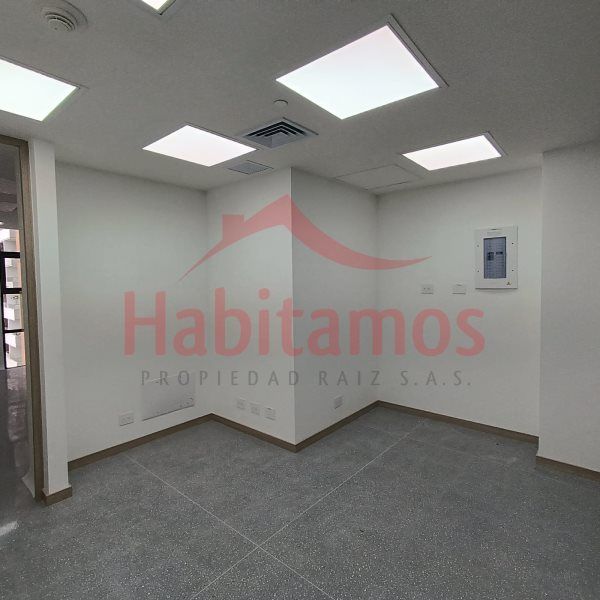 Oficina en arriendo Antioquia Medellín Laureles 33 m2 Habitaciones 0 Baños 1 Garajes 1 Precio $4500000