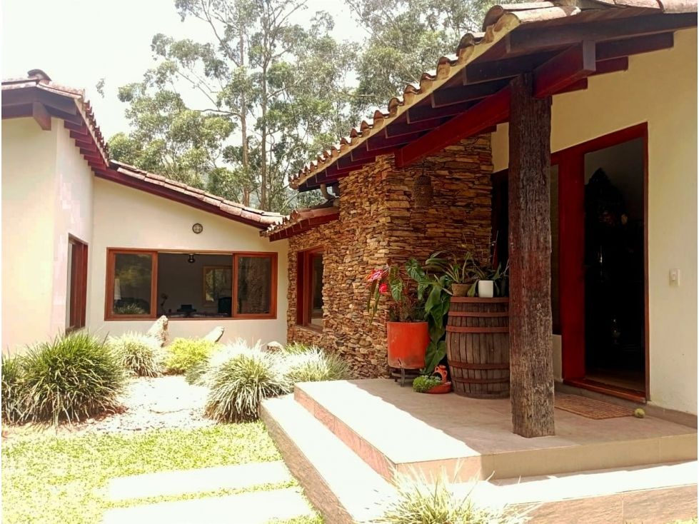 Casa Campestre en venta Antioquia La Estrella La Tablaza 350 m2 Habitaciones 5 Baños 6 Garajes 10 Precio $1890000000