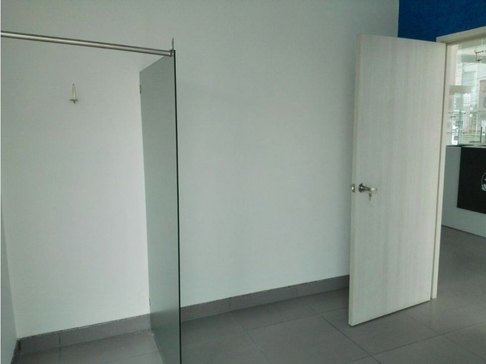 Local en arriendo Caldas Manizales Guayacanes 85 m2 Habitaciones 0 Baños 2 Garajes 0 Precio $2700000