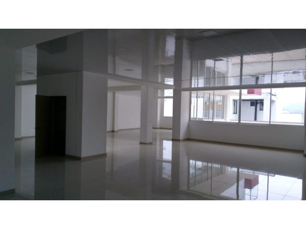 Local en arriendo Caldas Manizales Velez 320 m2 Habitaciones 0 Baños 1 Garajes 1 Precio $12000000