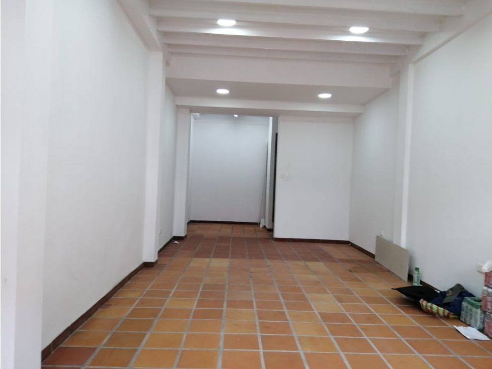 Local en arriendo Caldas Manizales La Primavera 35 m2 Habitaciones 0 Baños 1 Garajes 0 Precio $900000