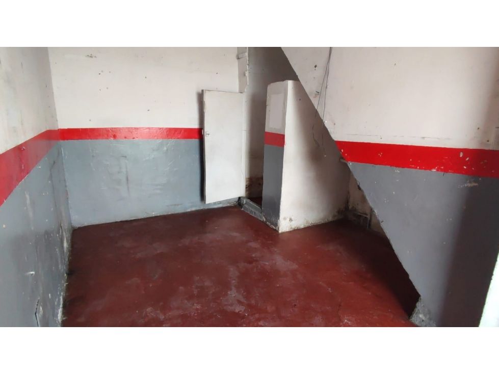 Local en arriendo Caldas Manizales La Castilla 20 m2 Habitaciones 0 Baños 1 Garajes 0 Precio $550000