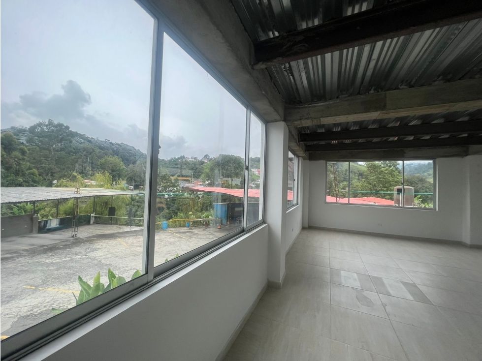 Local en arriendo Caldas Villamaría La Florida 72 m2 Habitaciones 0 Baños 1 Garajes 1 Precio $2800000