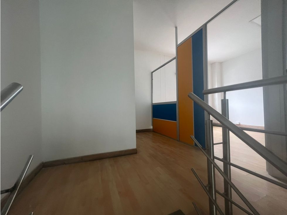 Local en arriendo Caldas Manizales La Francia 105 m2 Habitaciones 0 Baños 2 Garajes 0 Precio $3800000