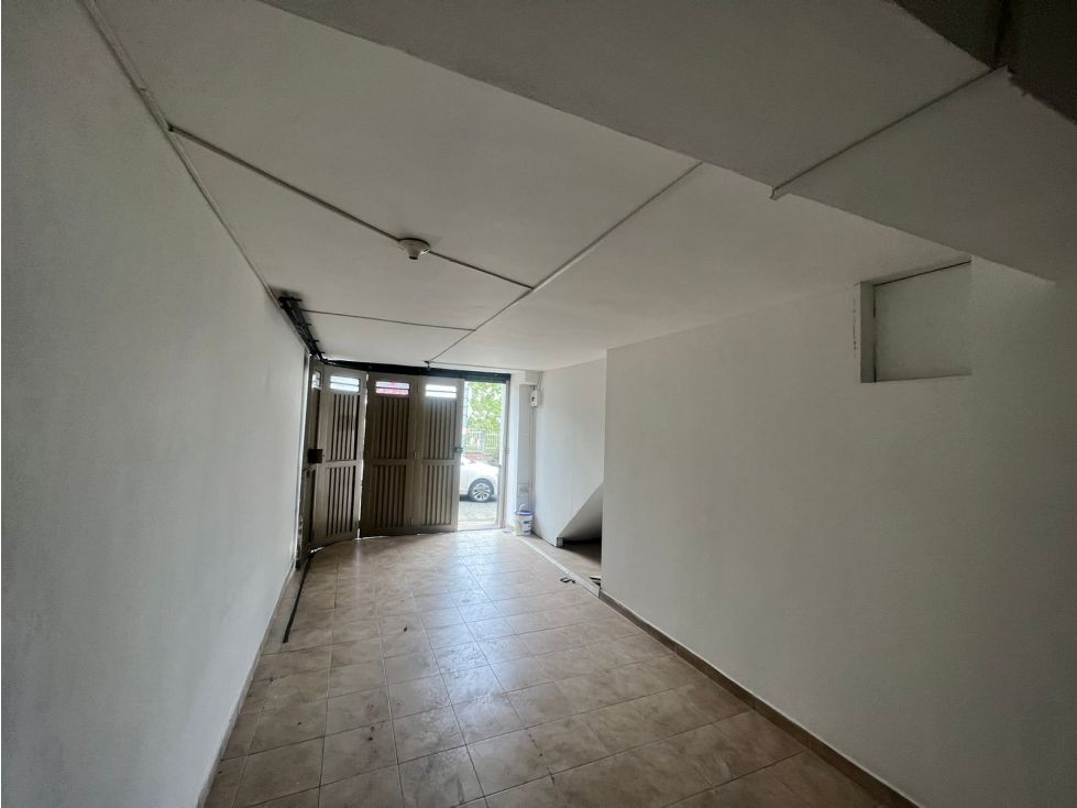 Local en arriendo Caldas Manizales Belen 25 m2 Habitaciones 0 Baños 1 Garajes 0 Precio $1500000