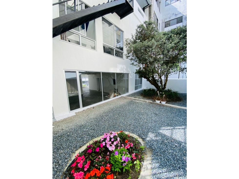 Apartaestudio en arriendo Caldas Manizales Los Sauces 120 m2 Habitaciones 1 Baños 2 Garajes 0 Precio $5000000