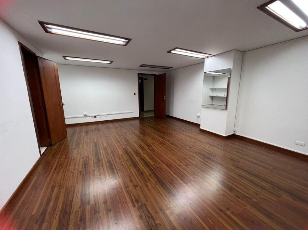 Oficina en arriendo Caldas Manizales Avenida Santander 30 m2 Habitaciones 0 Baños 1 Garajes 1 Precio $1550000