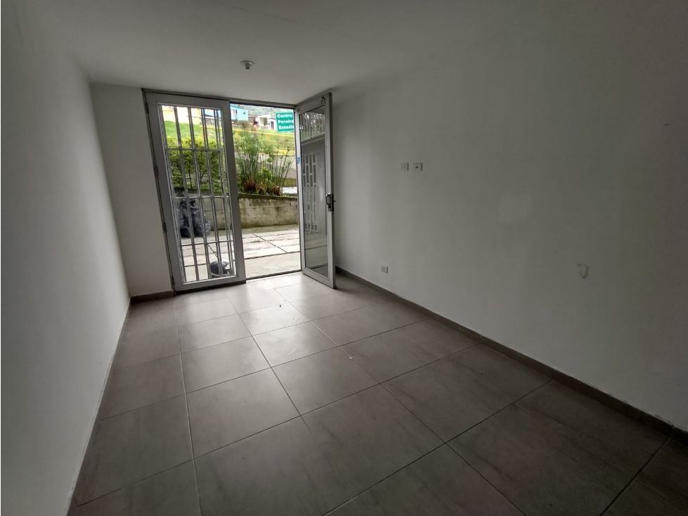 Local en arriendo Caldas Manizales Las Colinas 40 m2 Habitaciones 0 Baños 1 Garajes 0 Precio $950000